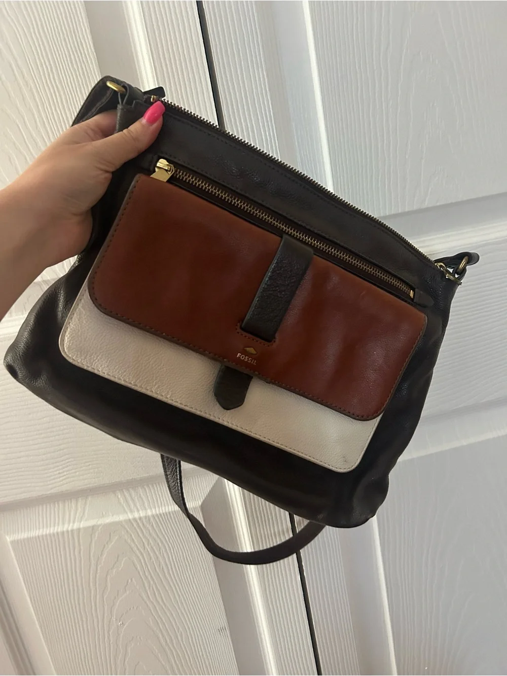 Fossil Leather Crossbody with Brown and Cream Front Pocket